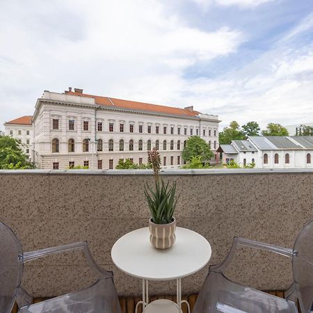 Luxy Central Spacious & Cozy Residence With Balcony Budapest Esterno foto