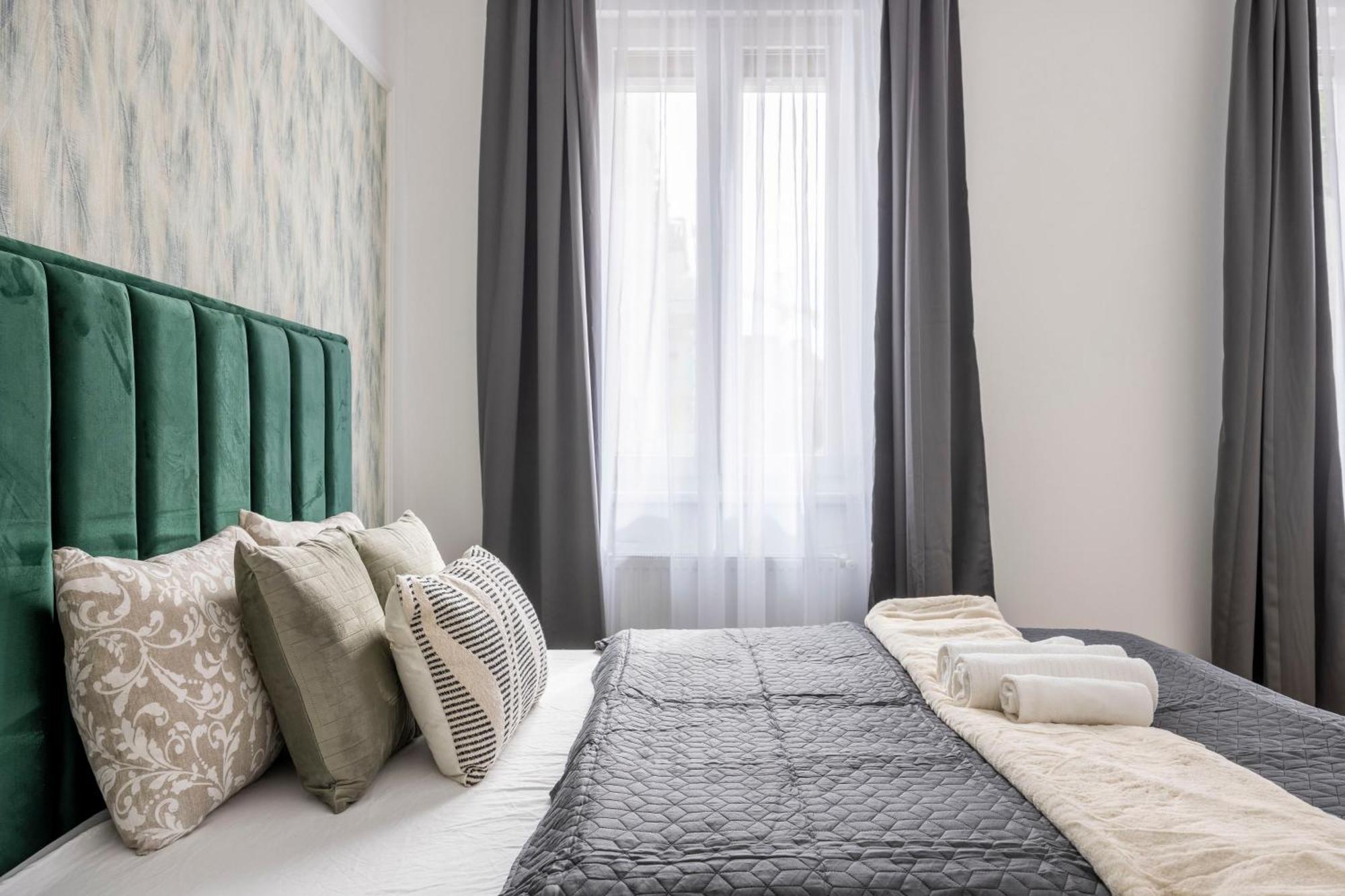 Luxy Central Spacious & Cozy Residence With Balcony Budapest Esterno foto