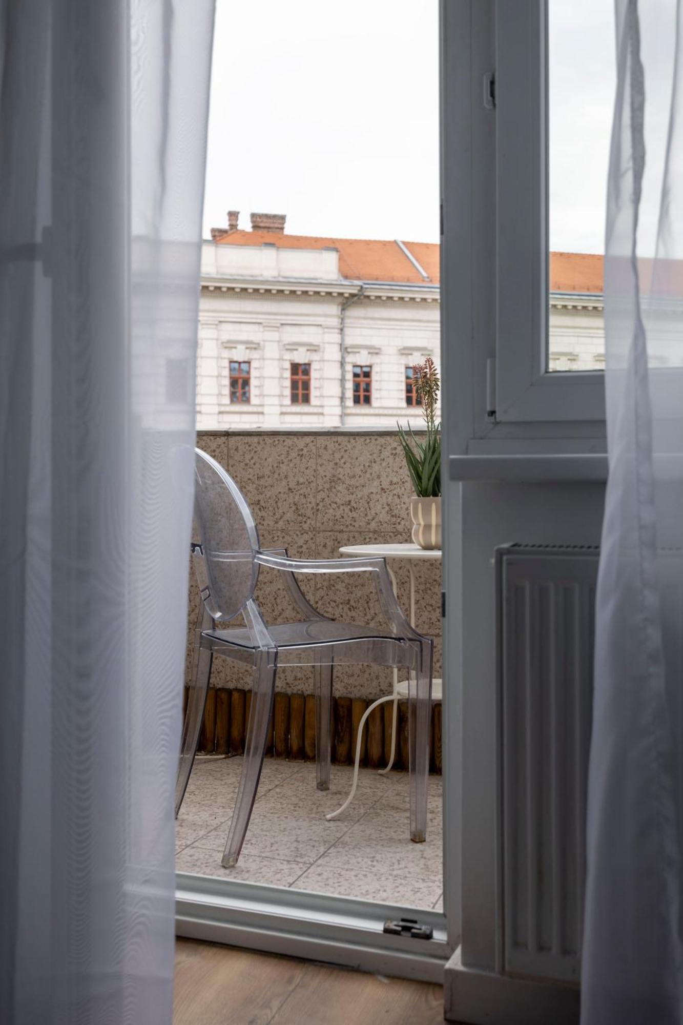 Luxy Central Spacious & Cozy Residence With Balcony Budapest Esterno foto