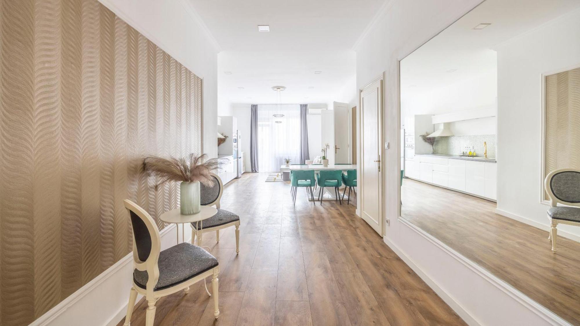 Luxy Central Spacious & Cozy Residence With Balcony Budapest Esterno foto