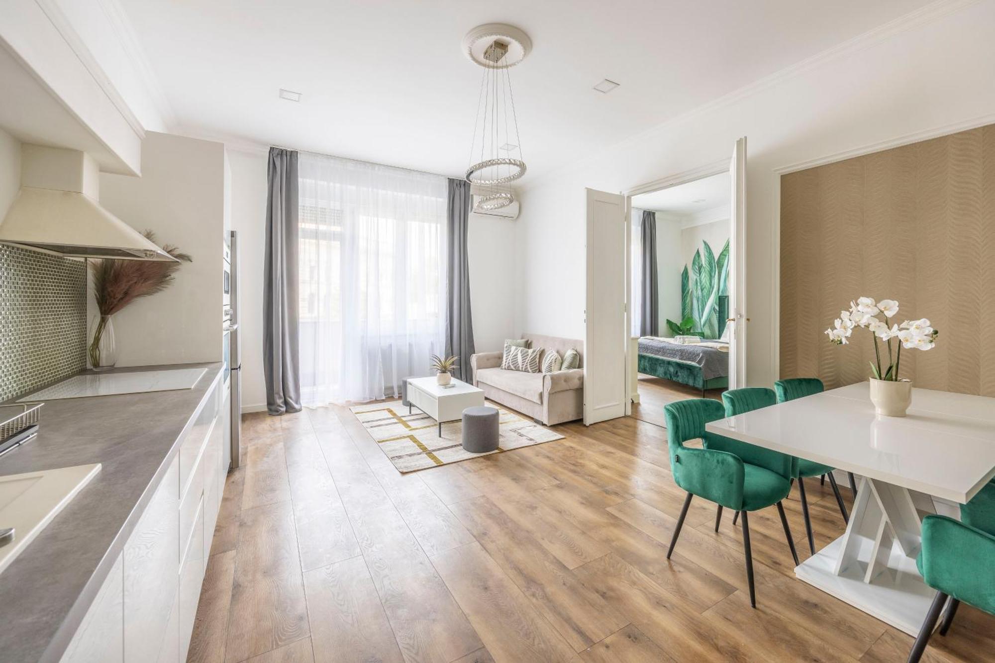 Luxy Central Spacious & Cozy Residence With Balcony Budapest Esterno foto